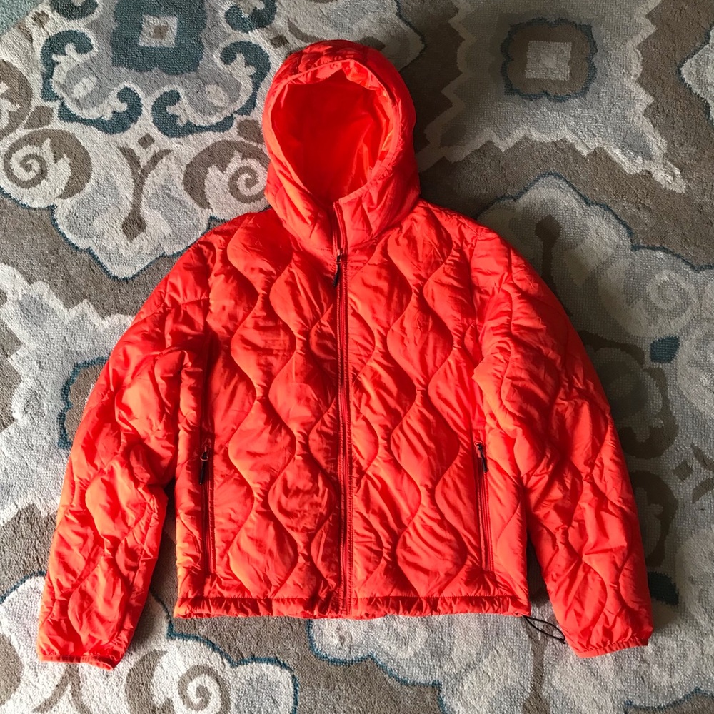H&M puffer jacket…Large NWOT